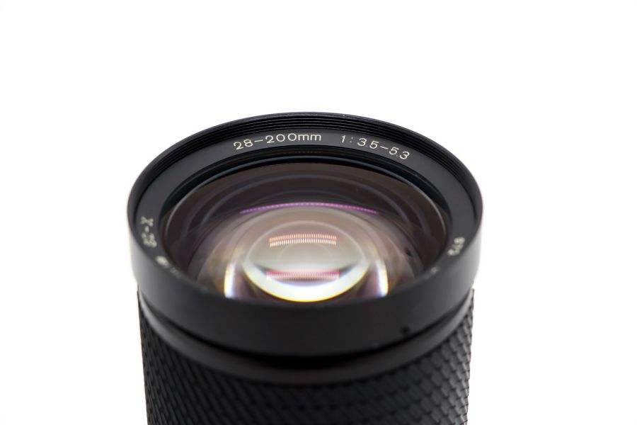 Tokina SZ-X 28-200mm f/3.5-5.3