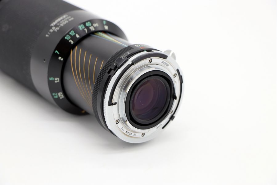 Tamron 75-250mm f/3.8-4.5 Nikon F