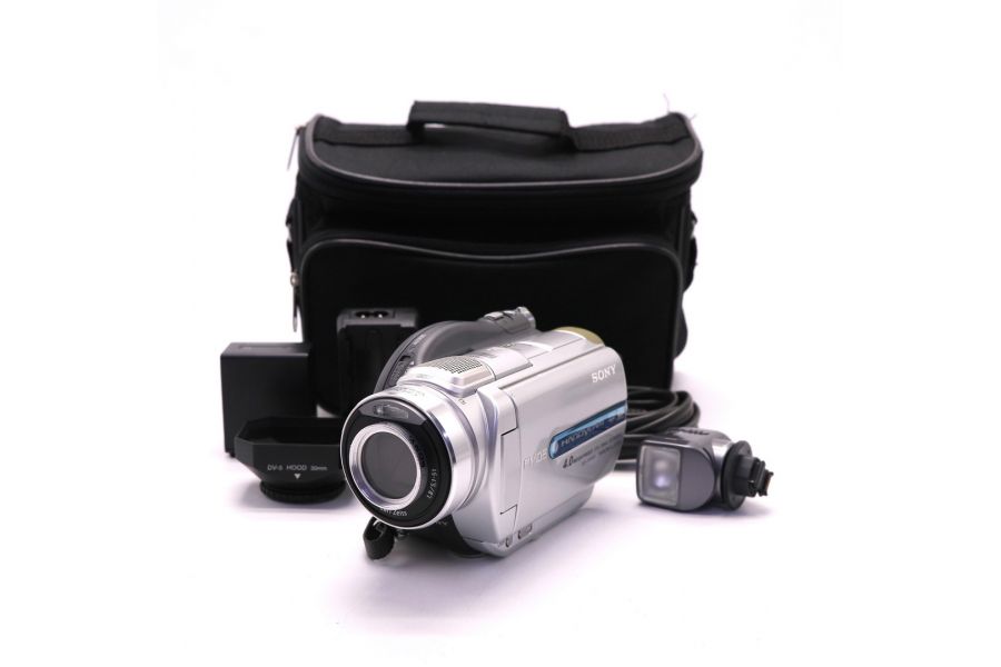 Видеокамера Sony DCR-DVD505E цифровая (Japan)
