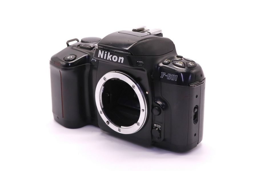 Nikon F-601 body 