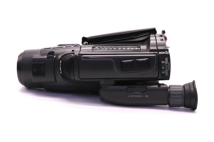 Видеокамера компактная Sony CCD-FX270 (Japan, 2000)