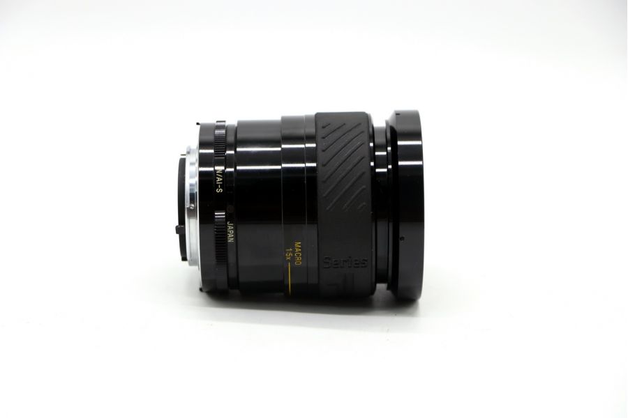 Vivitar Series 1 24-70mm f/3.8-4.8 VMC Nikon F