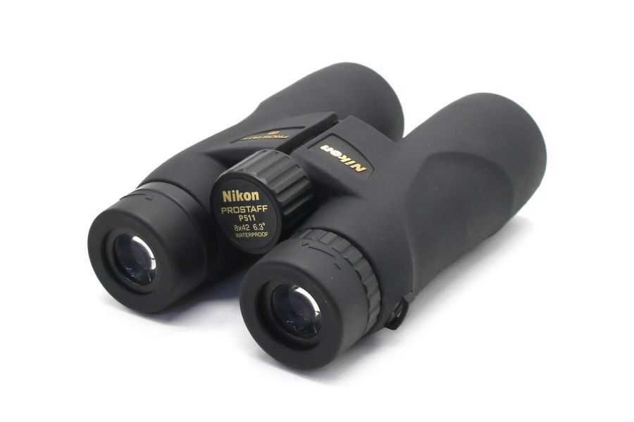 Бинокль Nikon Prostaff 5 8x42 в упаковке