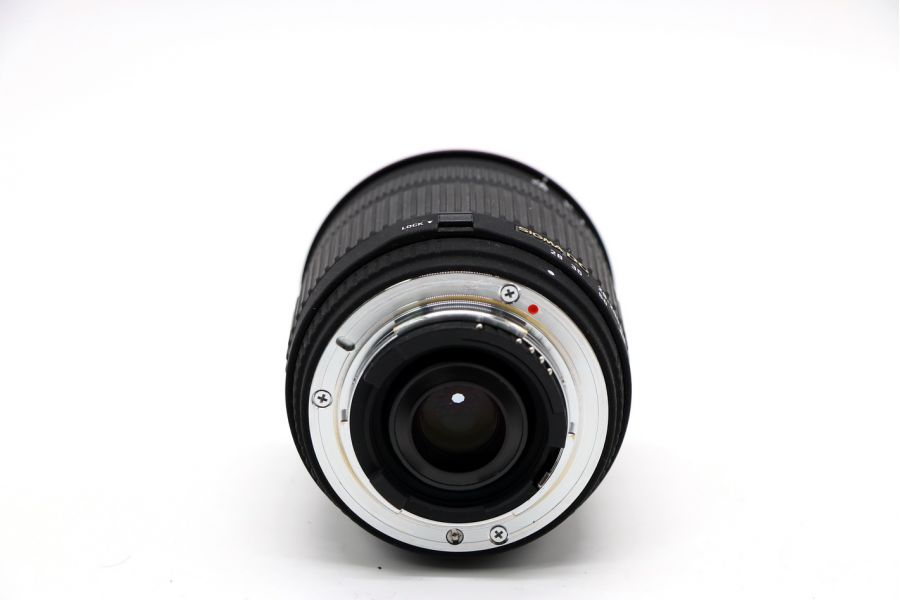 Sigma AF 28-200mm f/3.5-5.6D DG MACRO Nikon F