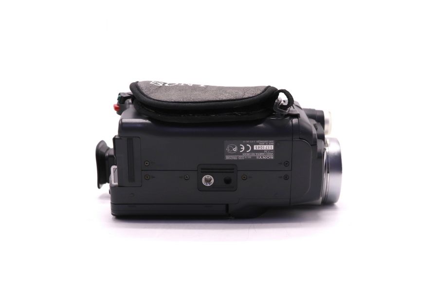 Видеокамера Sony CCD-TRV208E аналоговая (Japan)