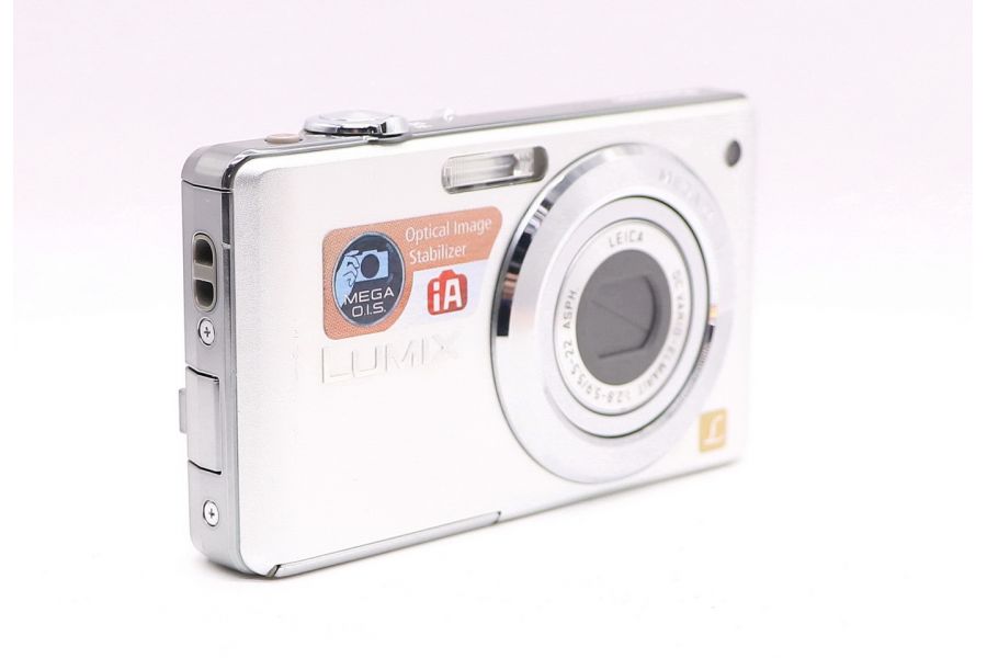 Panasonic Lumix DMC-FS6 в упаковке