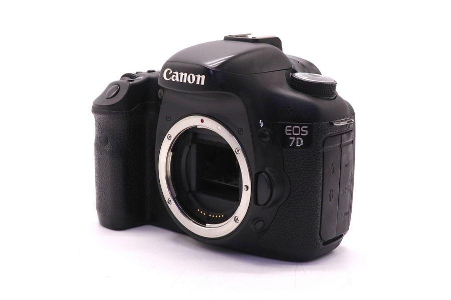 Canon EOS 7D body (пробег 147000 кадров)