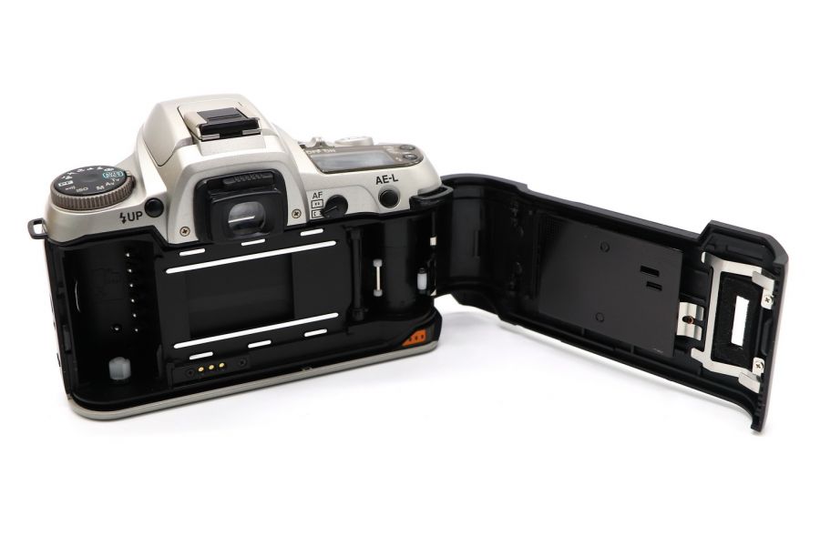 Pentax MZ-6 body (Japan, 2004)