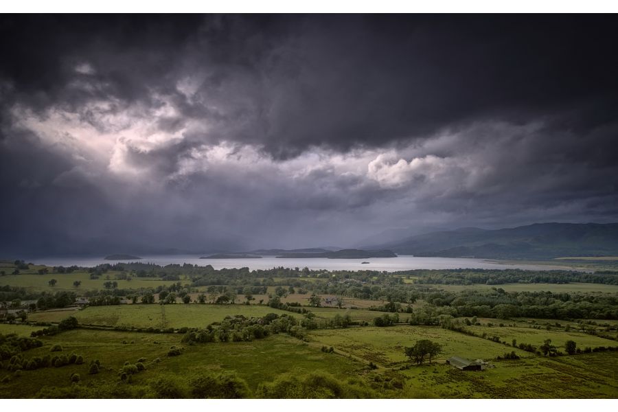 Pentax-FA SMC 28-105mm f/4-5.6 IF (Japan)