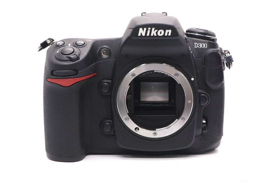 Nikon D300 body (пробег 6940 кадров)