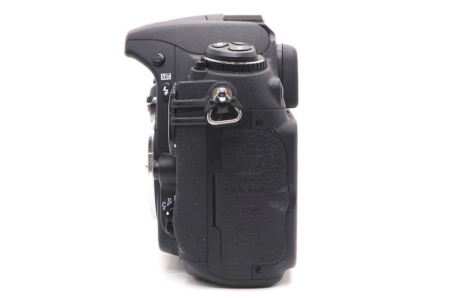 Nikon D300 body (пробег 6940 кадров)