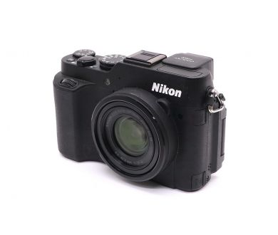 Nikon Coolpix P7800