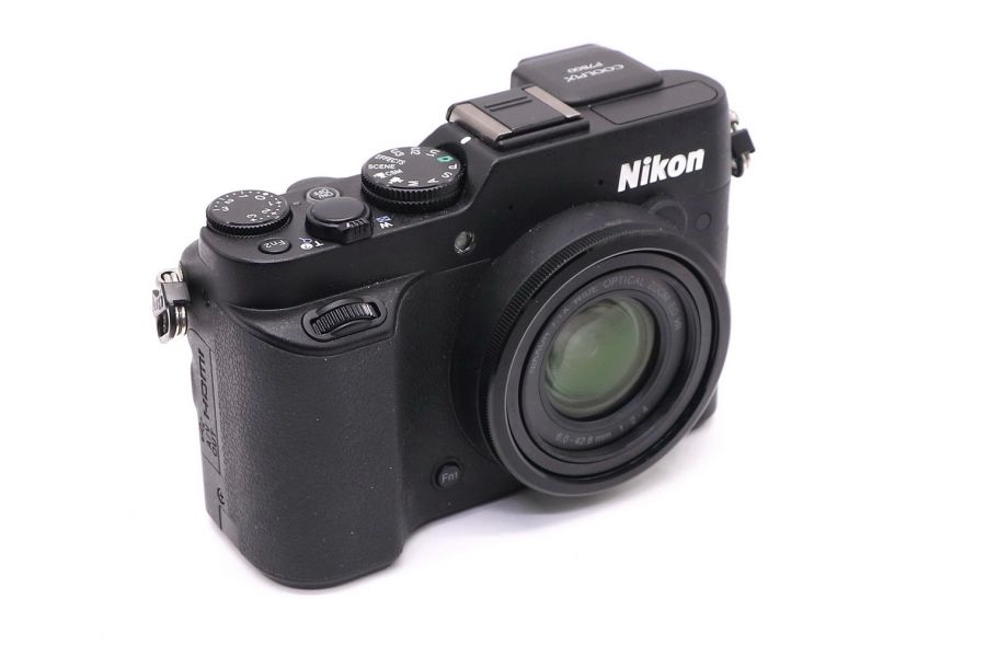 Nikon Coolpix P7800