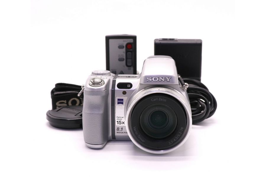 Sony Cyber-shot DSC-H9