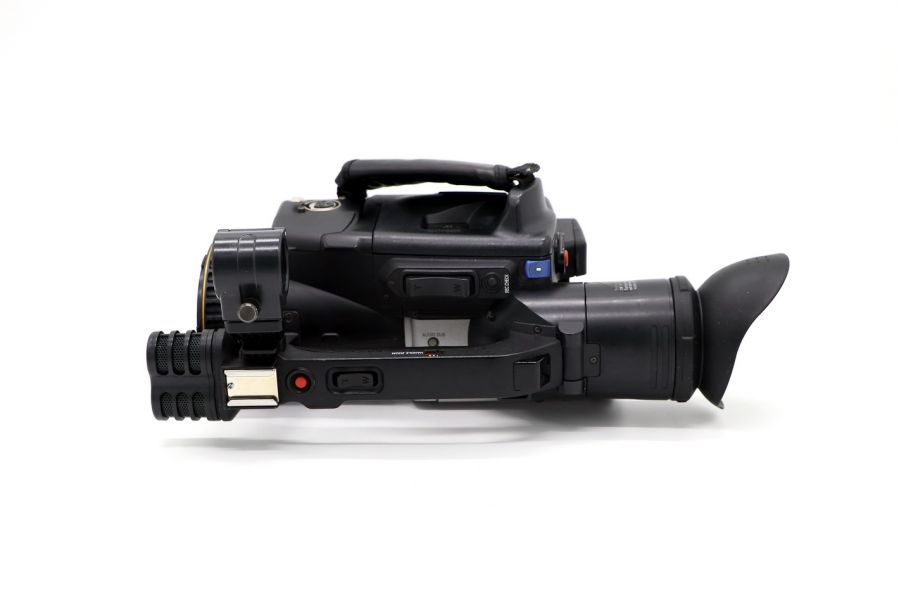 Видеокамера Panasonic AG-DVX100