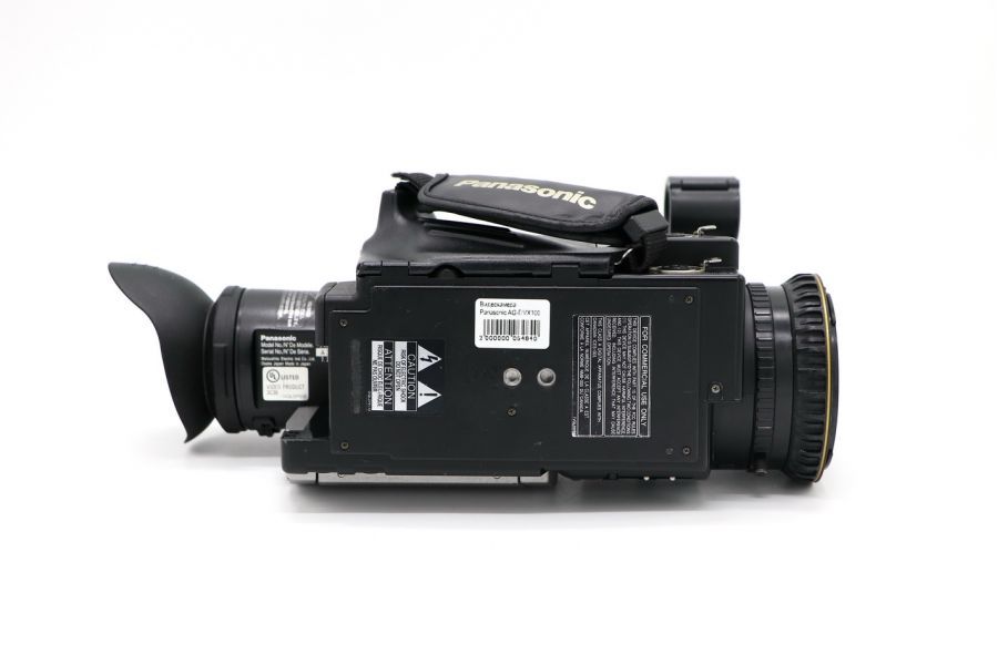 Видеокамера Panasonic AG-DVX100
