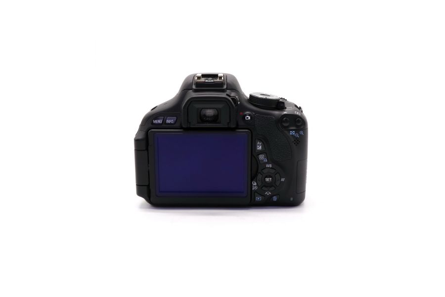 Canon EOS 600D body (пробег 5750 кадров)