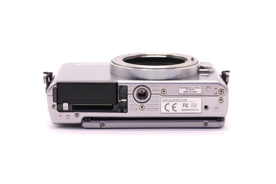 Olympus pen E-PL3 body (пробег 3150 кадров)