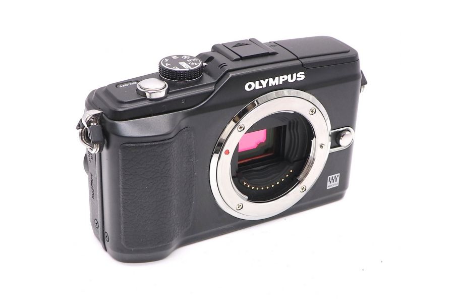 Olympus Pen E-PL2 body (пробег 2945 кадров)