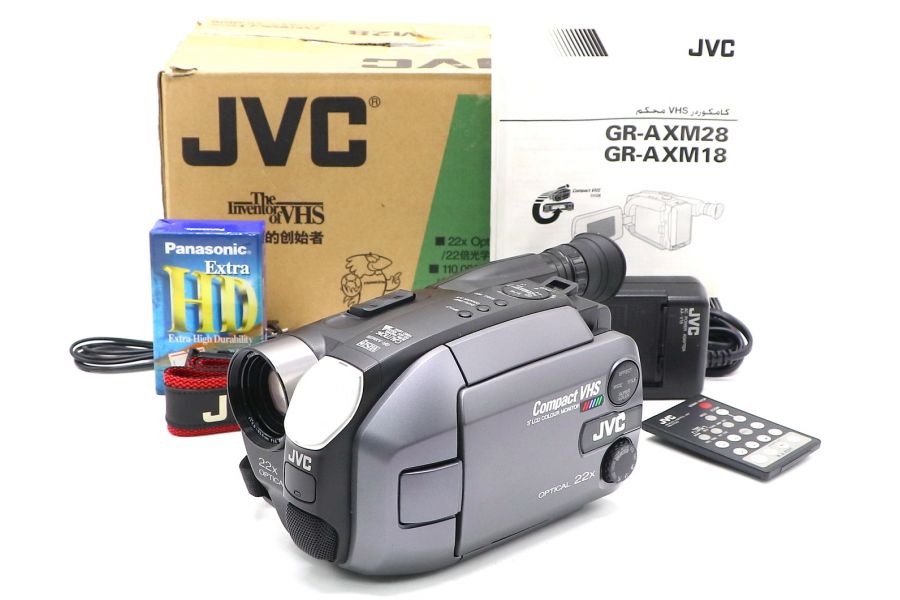 Видеокамера JVC GR-AXM28E в упаковке