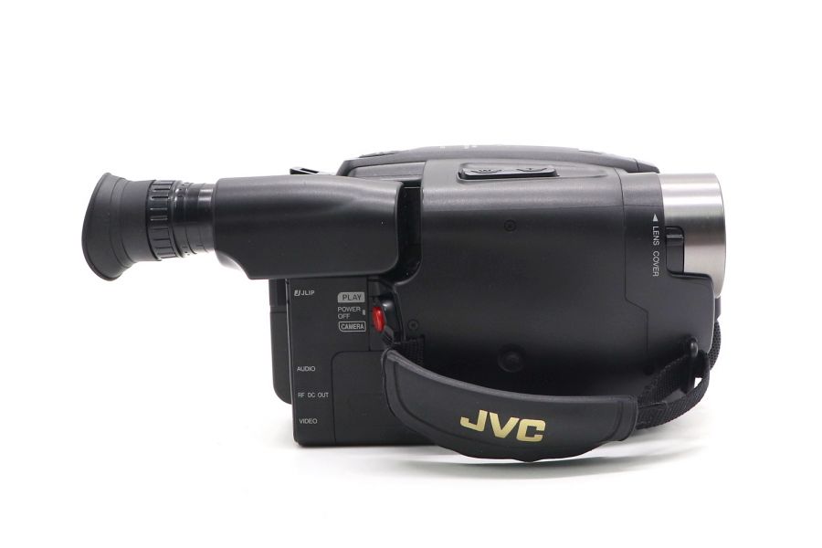 Видеокамера JVC GR-AXM28E в упаковке