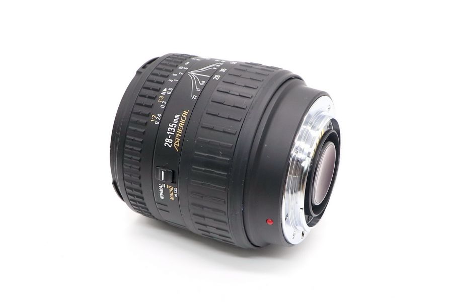 Sigma 28-135mm f/3.8-5.6 Aspherical Macro for Sony A