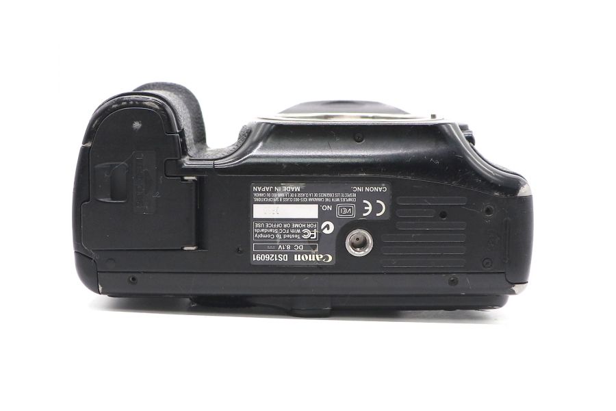 Canon EOS 5D body (Japan)