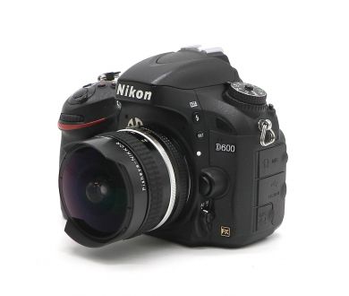 Nikon D600 kit Fisheye-Nikkor 16mm f/2.8 AI-S