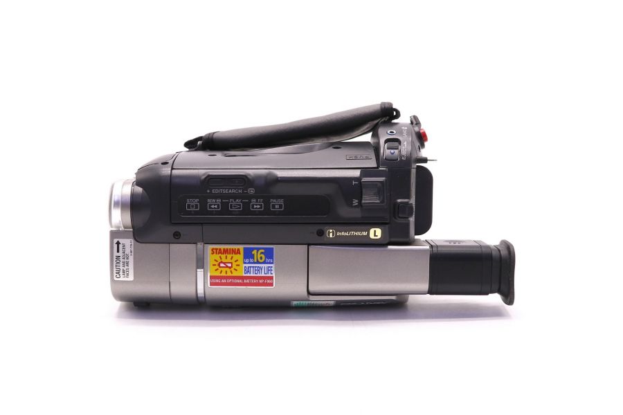 Видеокамера Sony CCD-TR717E