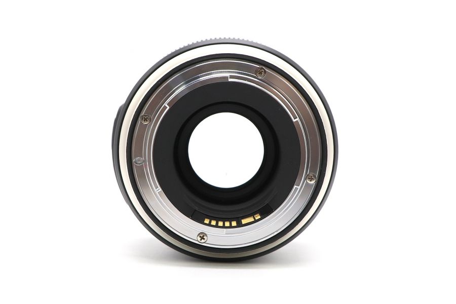 Tamron SP 35mm f/1.8 DI VC USD в упаковке