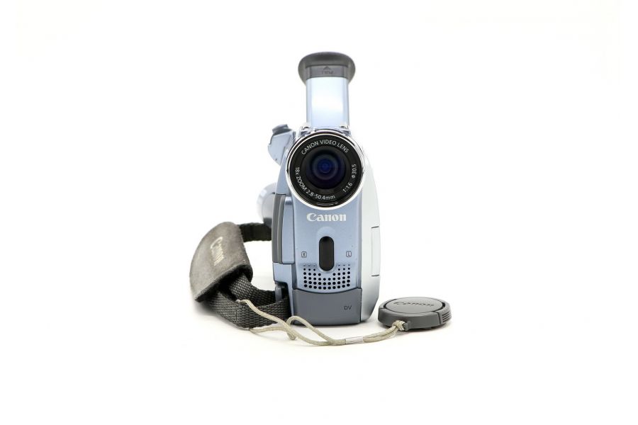 Видеокамера Canon MV690