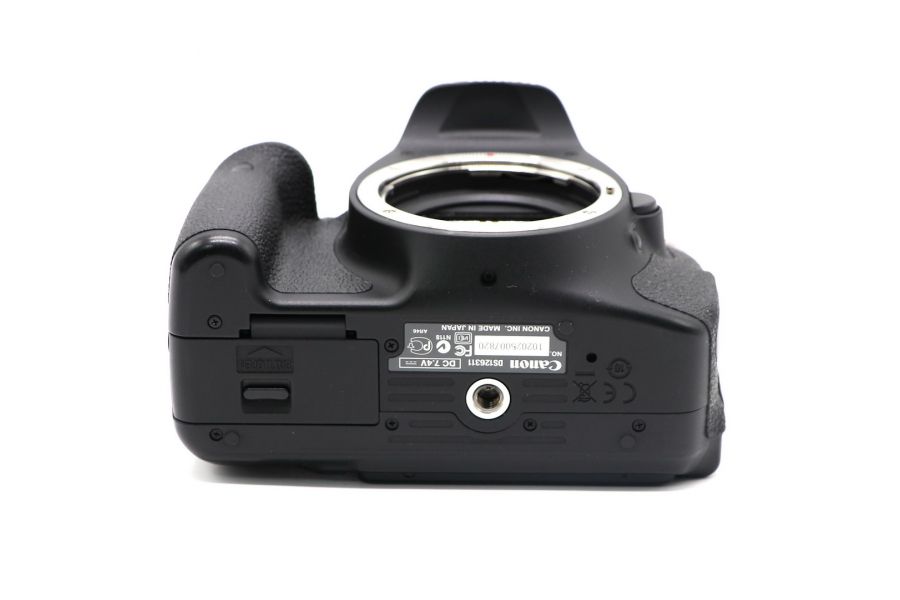 Canon EOS Rebel T3i body (пробег 5500 кадров)