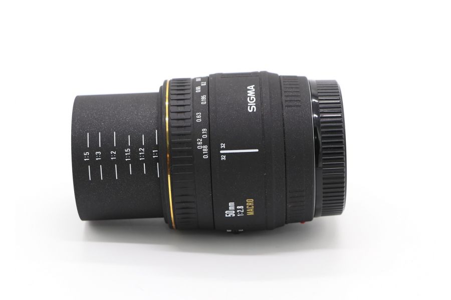 Sigma 50mm/2.8 Macro EX