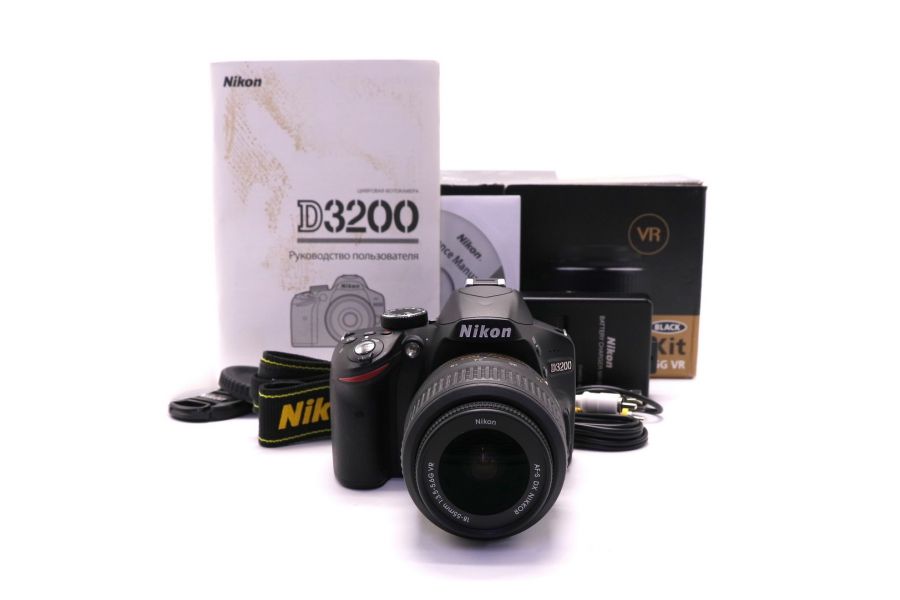 Nikon D3200 kit в упаковке (пробег 4560 кадров)