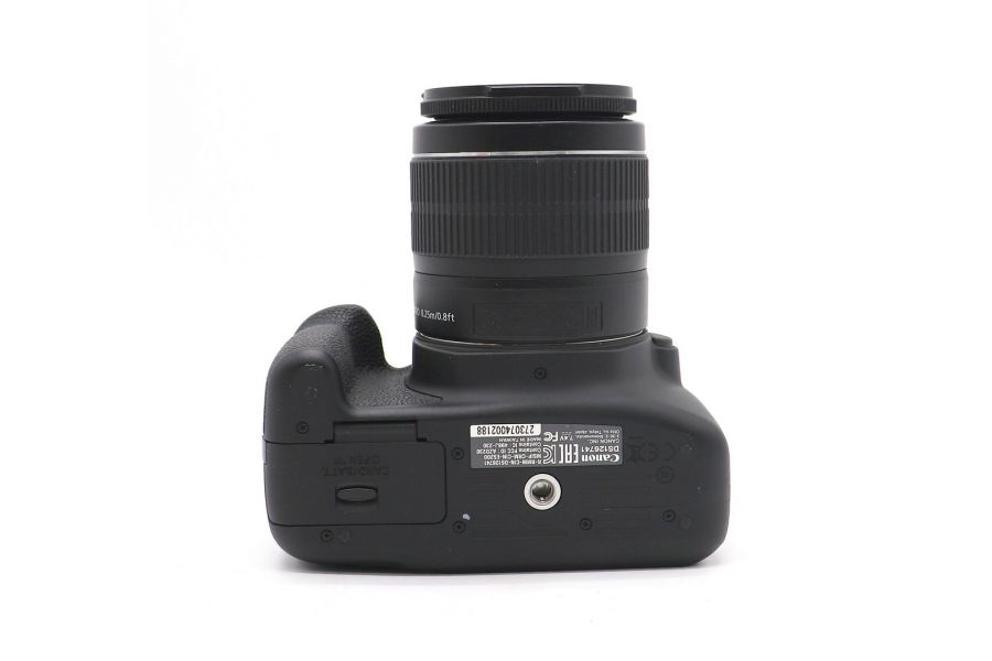 Canon EOS 2000D kit в упаковке (пробег 4180 кадров)