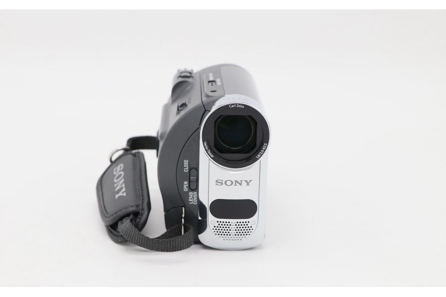 Видеокамера Sony DCR-HC48E