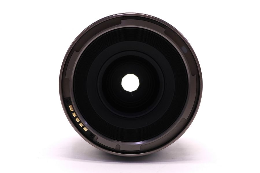 Samyang V-AF 35mm T1.9 Sony FE в упаковке