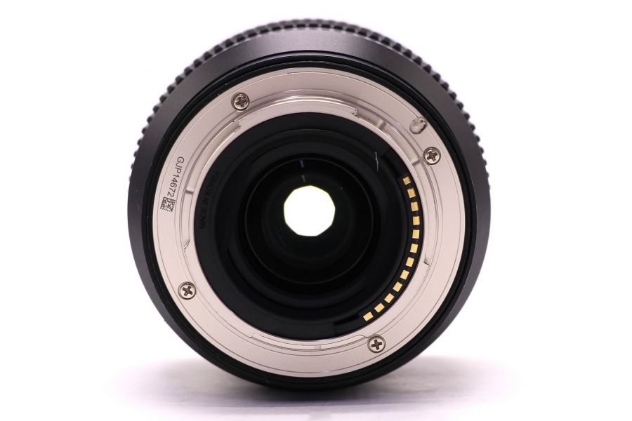 Samyang V-AF 35mm T1.9 Sony FE в упаковке