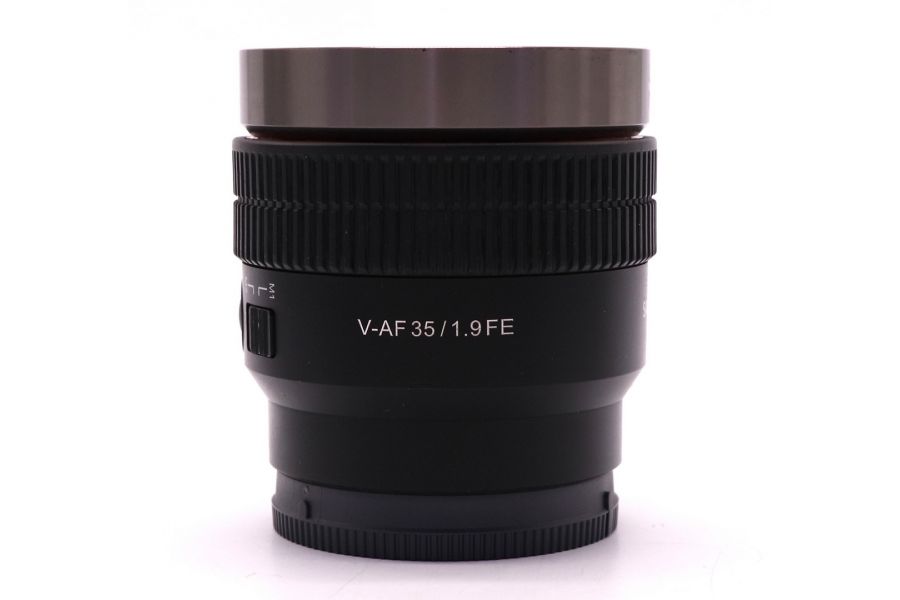 Samyang V-AF 35mm T1.9 Sony FE в упаковке