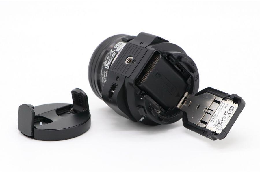 Sony ILCE-QX1L E PZ 16-50mm f/3.5-5.6 OSS Kit