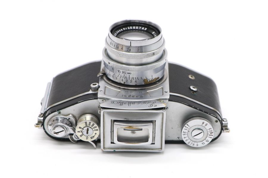 Exakta Jhagee Dresden + Biotar 2/58mm