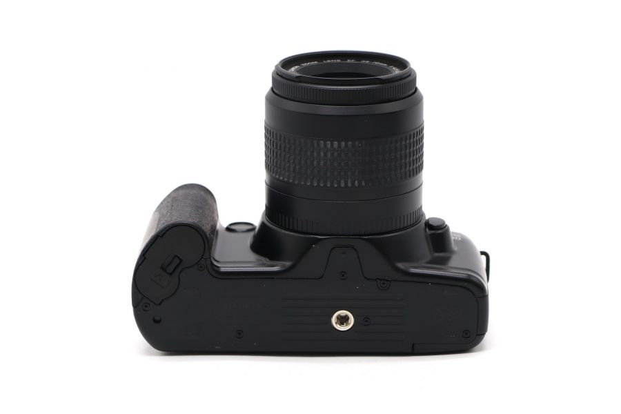 Canon EOS 3000 + 38-76mm f/4.5-5.6