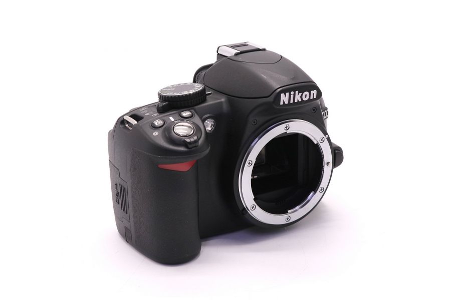 Nikon D3100 body (пробег 1700 кадров)