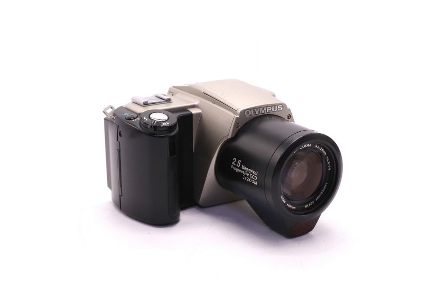 Olympus C-2500L camedia