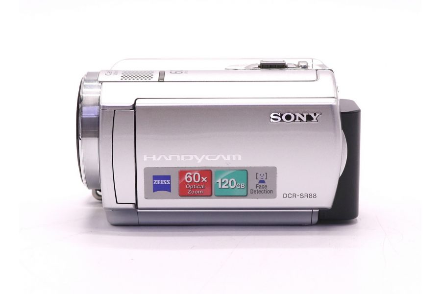 Видеокамера Sony DCR-SR88 в упаковке
