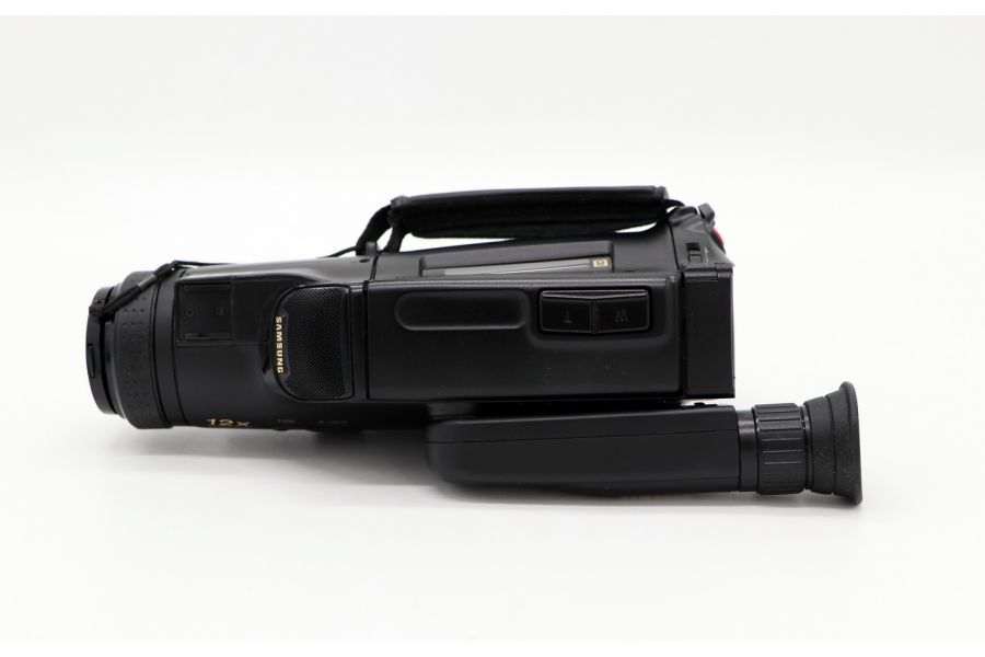 Видеокамера Samsung VP-U12