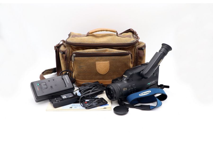 Видеокамера Samsung VP-U12