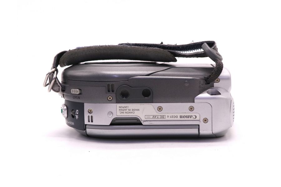 Видеокамера Canon DC21 с аксессуарами, Zoom 10