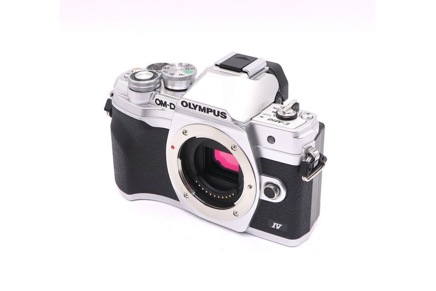 Olympus OM-D E-M10 Mark IV body silver в упаковке (пробег 265 кадров)