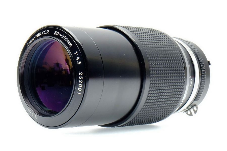 Nikon Zoom-Nikkor 80-200mm f/4.5 (Japan, 1981)